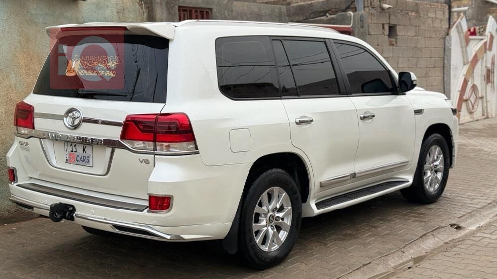 تويوتا لاندكروزر